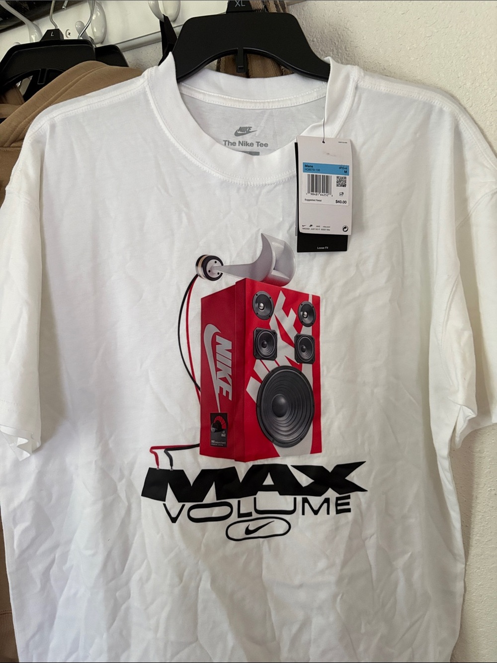 Nike Men’s White Short Sleeve Tee with Gray Swoosh - Picture 2 of 4